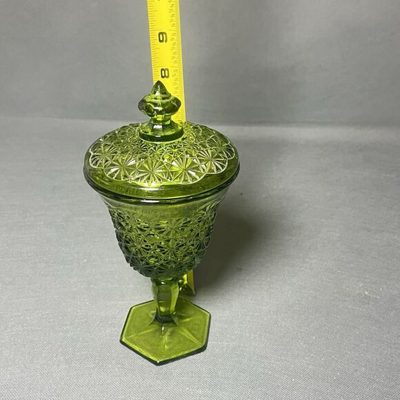 Vintage L.E. Smith Green Glass Candy Dish w/Lid Daisy And Button Footed Compote - Picture 3 of 10